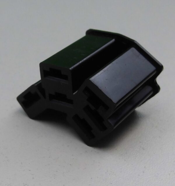 CONNECTOR 6